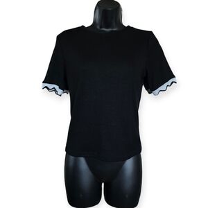 ❤️Zara Black Top with White Trim☆